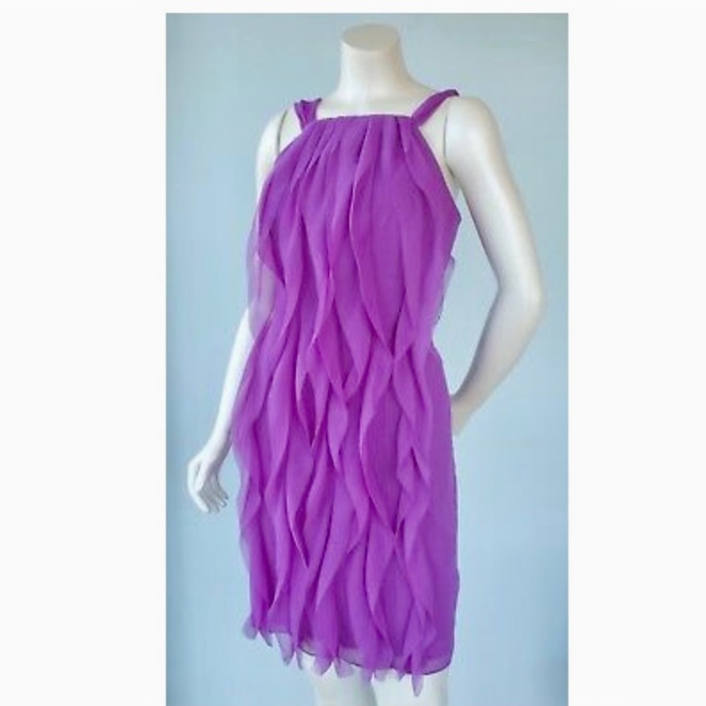 EUC White by Vera Wang Short Bridesmaid Dress crinkle raw hem Cassis size 2